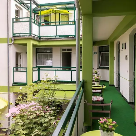 Schifferkrug & Weinstube 3* 첼레