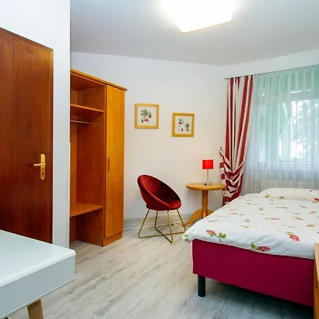 Hotel Schifferkrug & Weinstube 3*